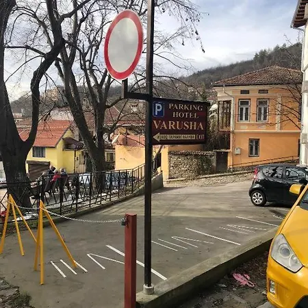 Ξενοδοχείο Family Varusha 2 *